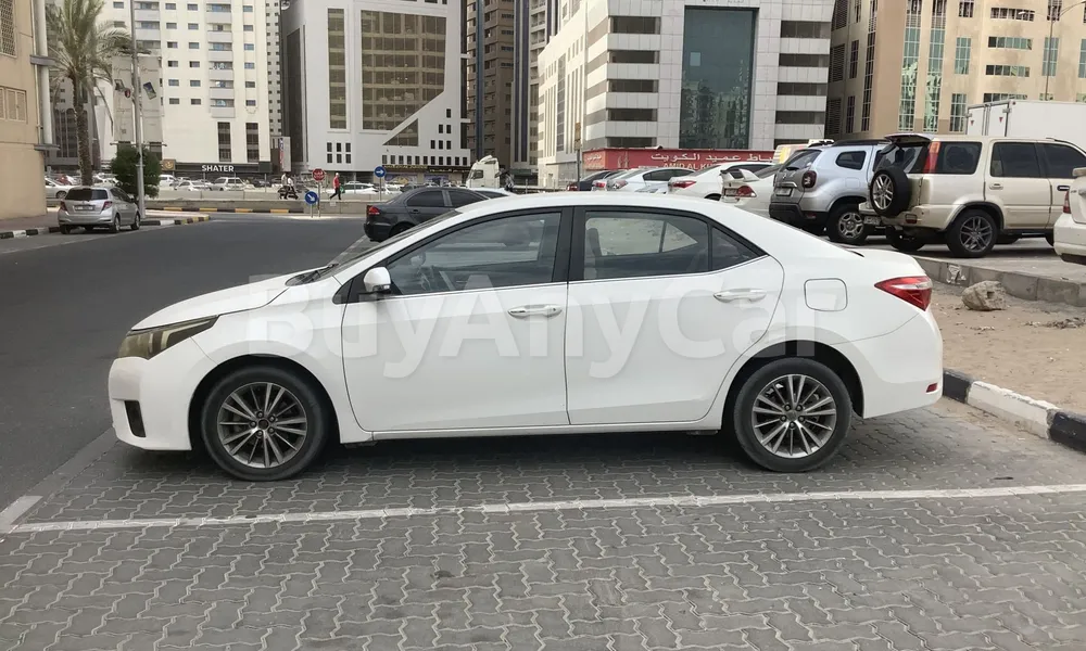 Vehicle photo 4