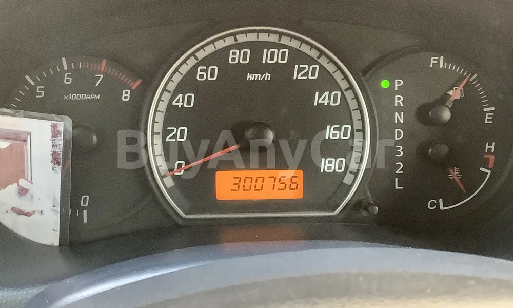 Vehicle photo 7