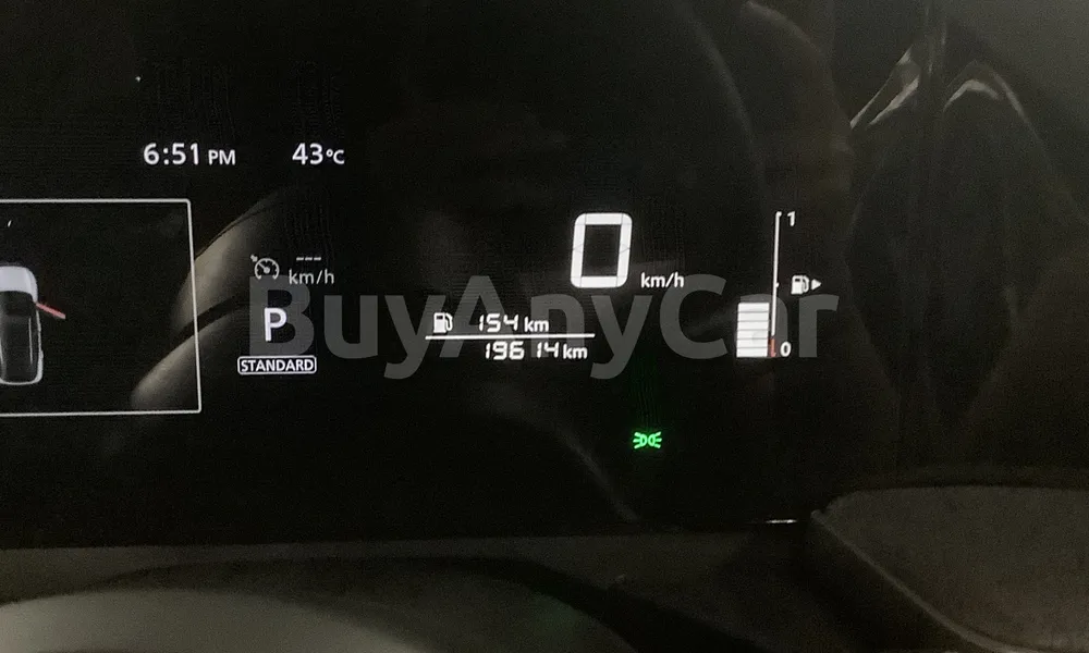 Vehicle photo 7
