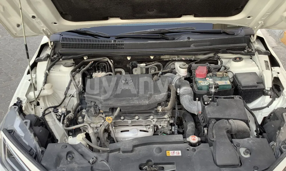 Vehicle photo 6
