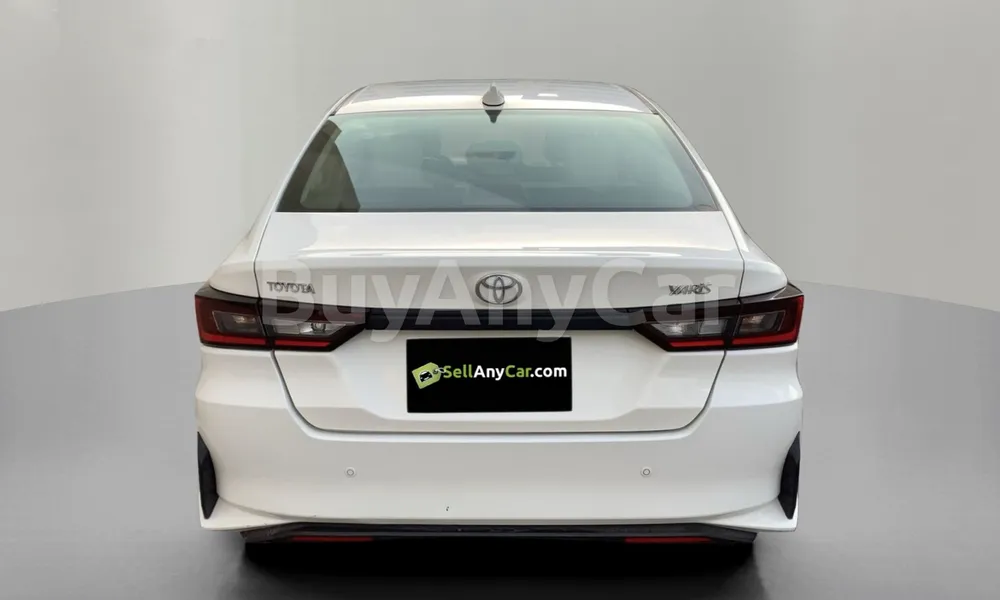 Vehicle photo 2