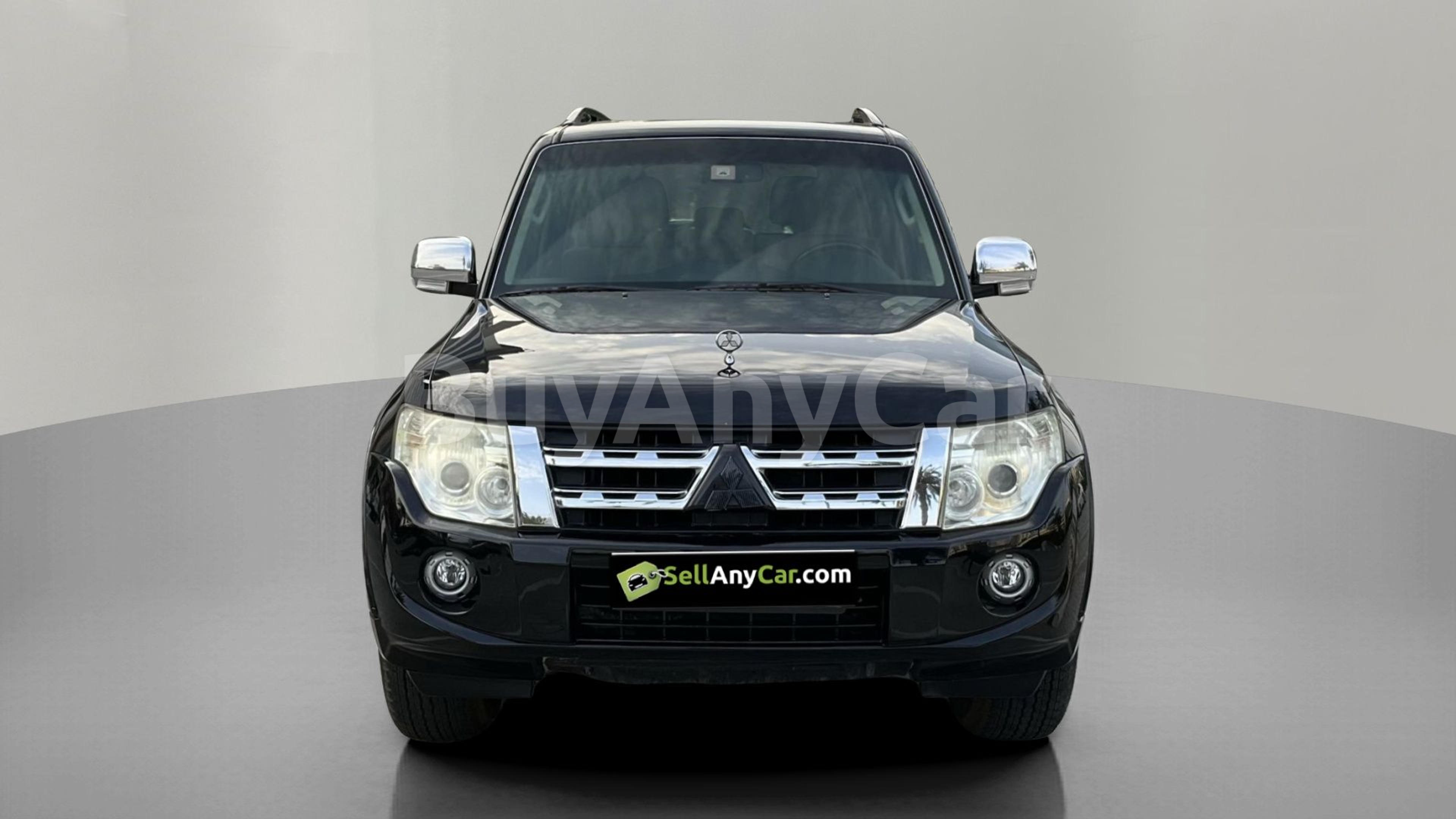 2013 Mitsubishi Pajero