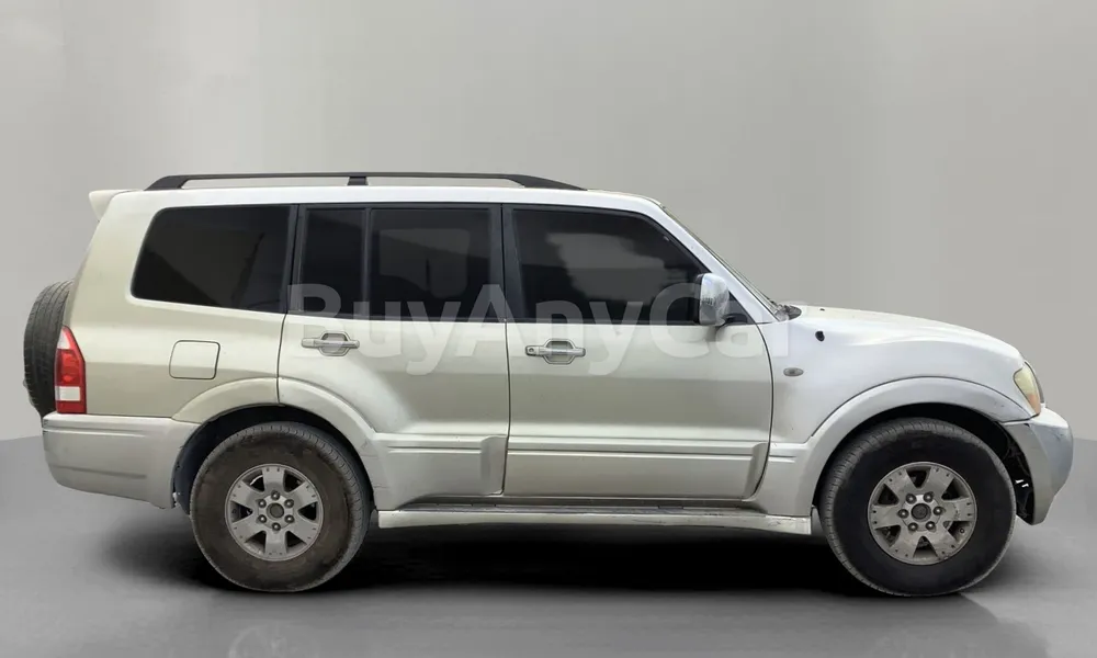Vehicle photo 3