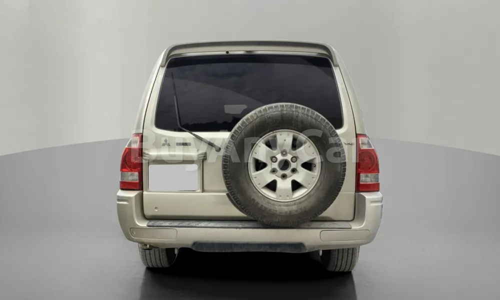 Vehicle photo 2