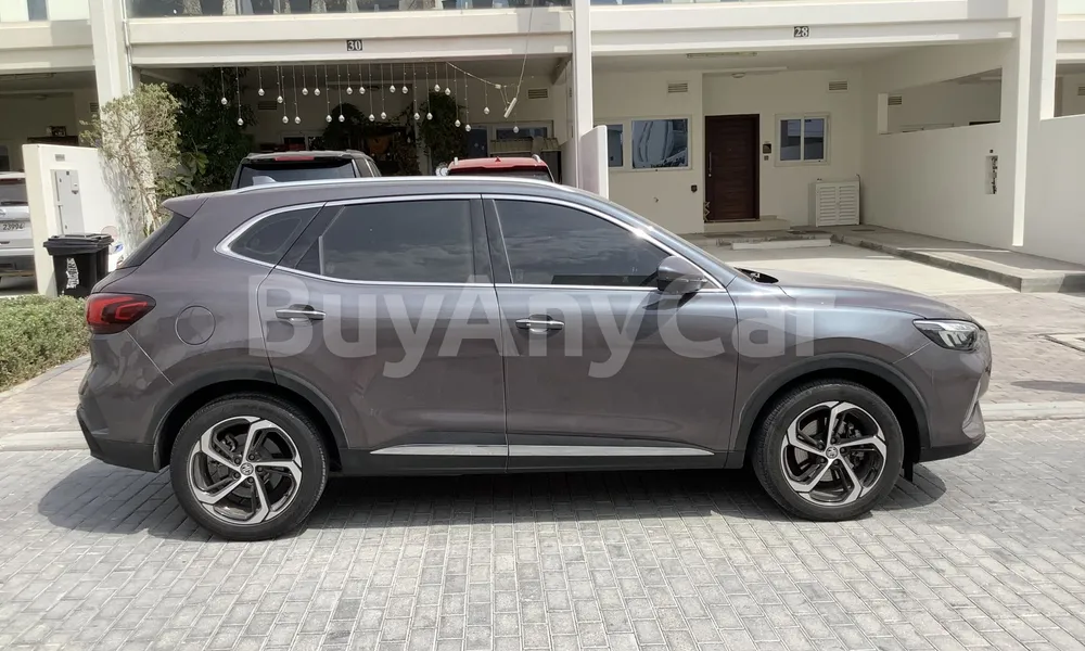 Vehicle photo 3