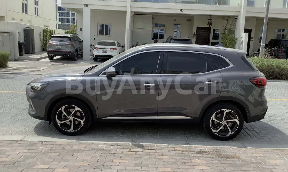 Vehicle photo 9