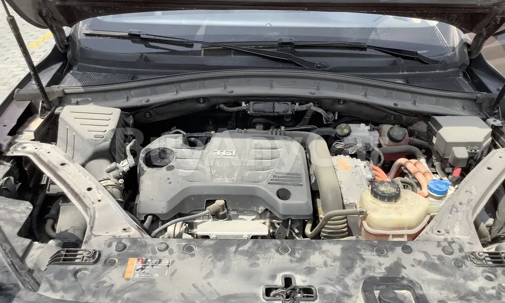 Vehicle photo 8