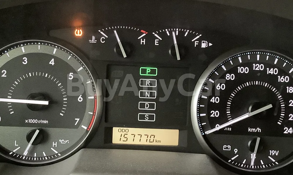 Vehicle photo 6
