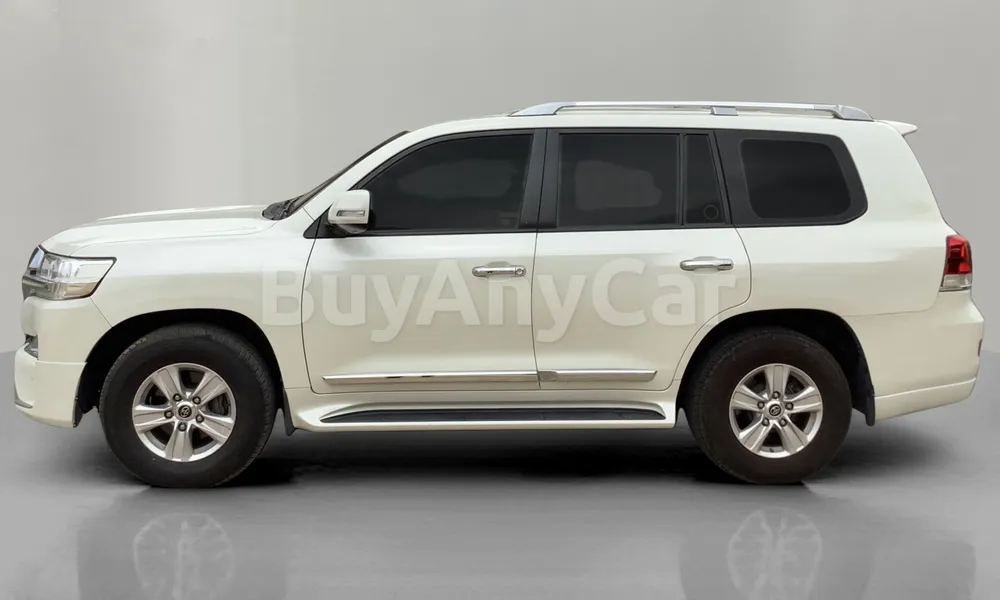 Vehicle photo 4