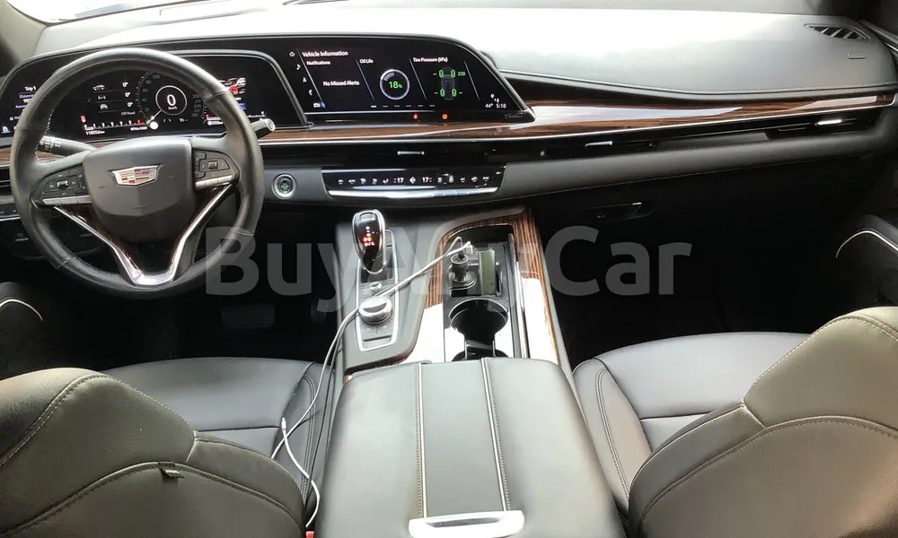 Vehicle photo 7