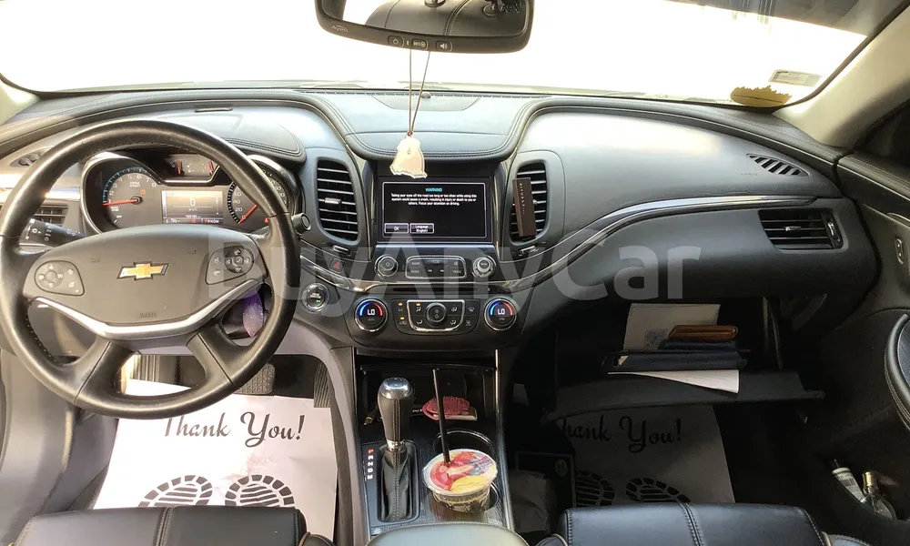 Vehicle photo 8