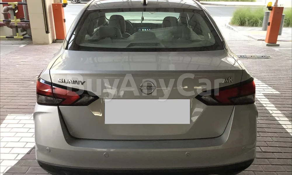 Vehicle photo 2