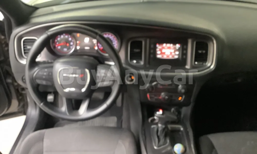 Vehicle photo 11