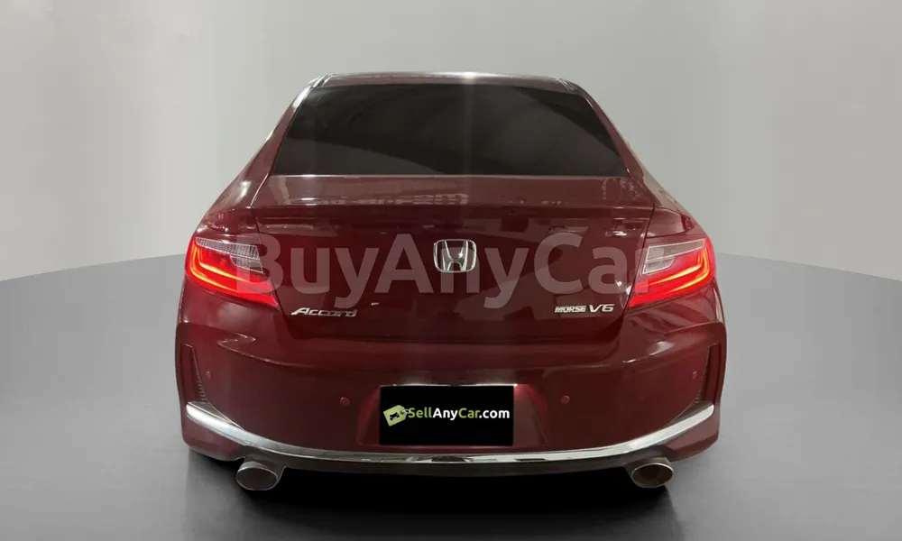 Vehicle photo 2