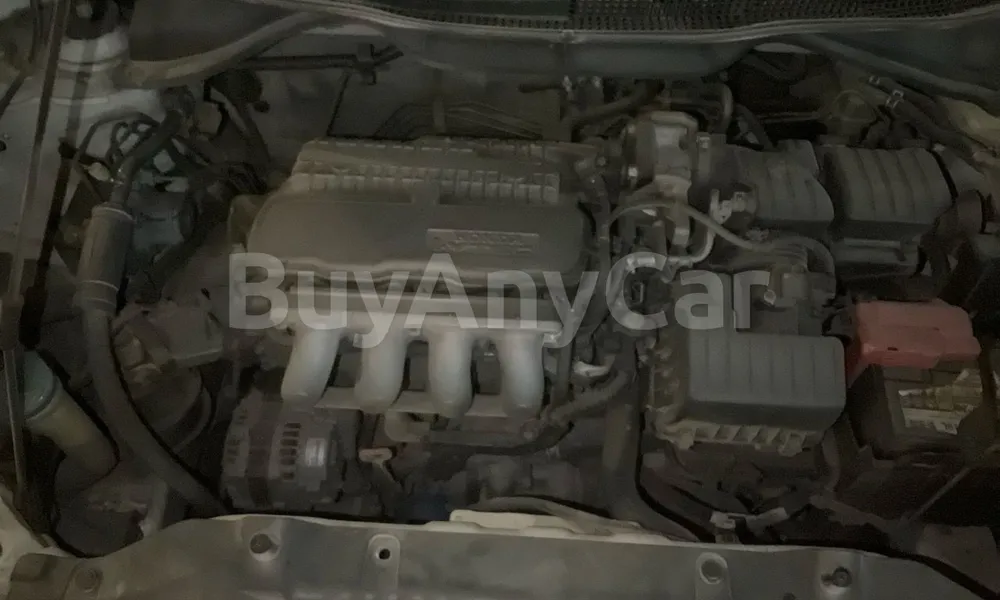 Vehicle photo 6