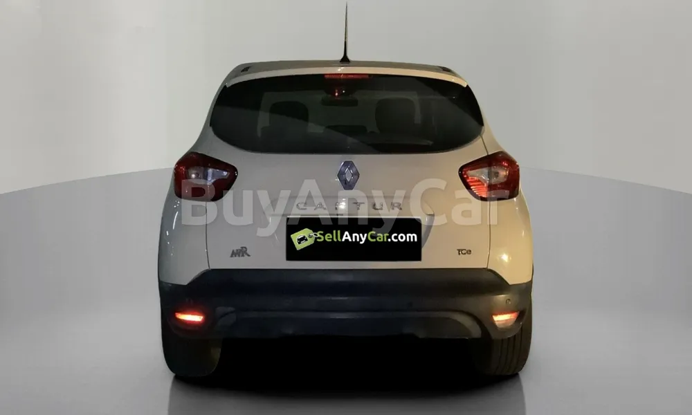 Vehicle photo 2