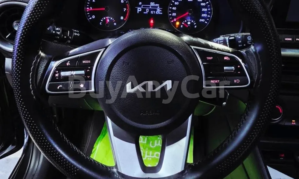 Vehicle photo 3