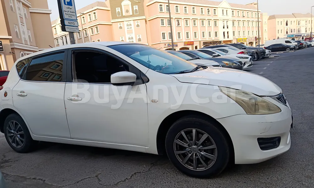 Vehicle photo 4