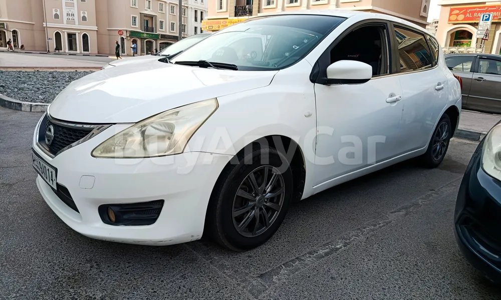 Vehicle photo 11