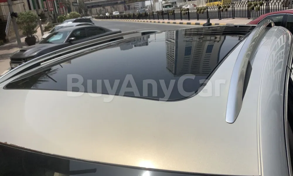 Vehicle photo 5