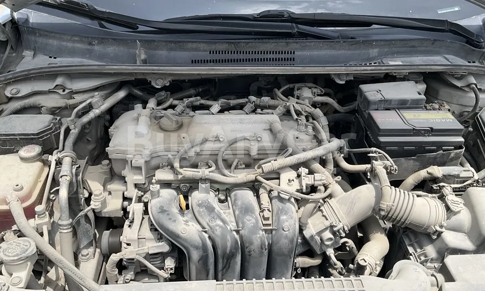 Vehicle photo 6