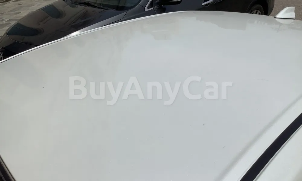 Vehicle photo 4