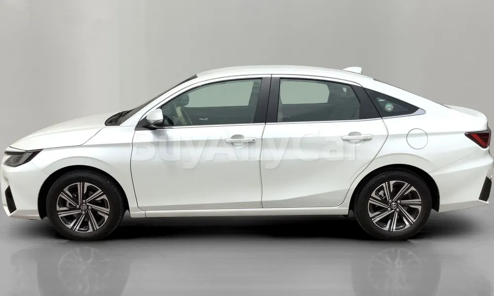 Vehicle photo 5