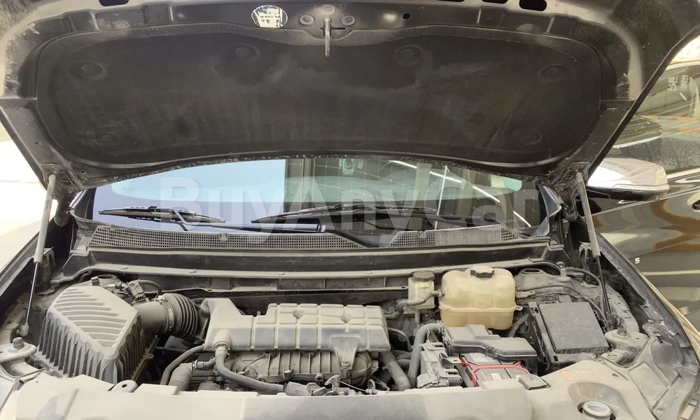 Vehicle photo 10