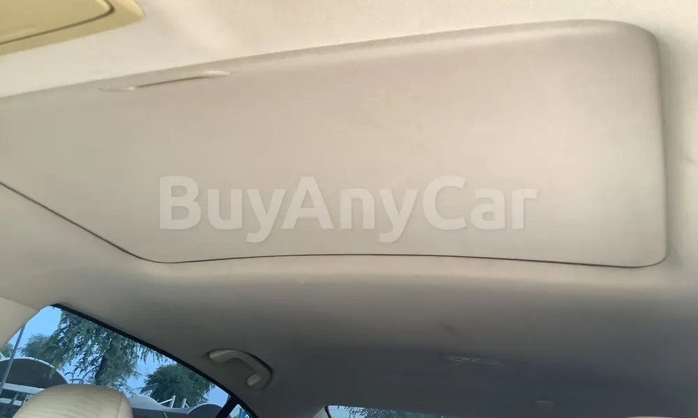 Vehicle photo 9
