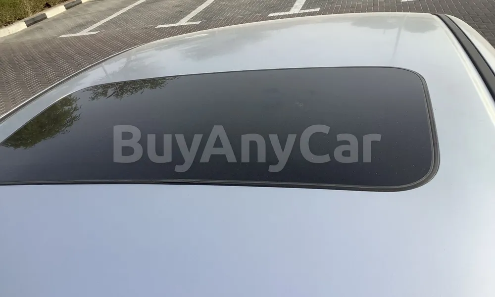 Vehicle photo 7