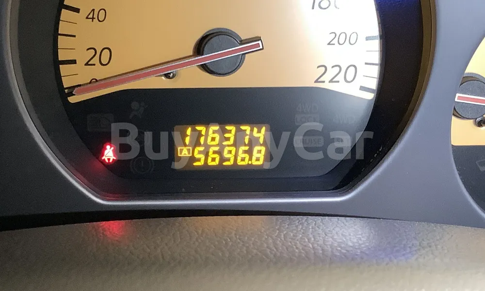 Vehicle photo 6