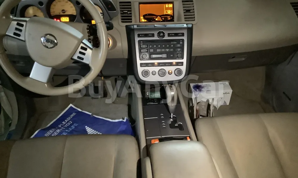 Vehicle photo 7