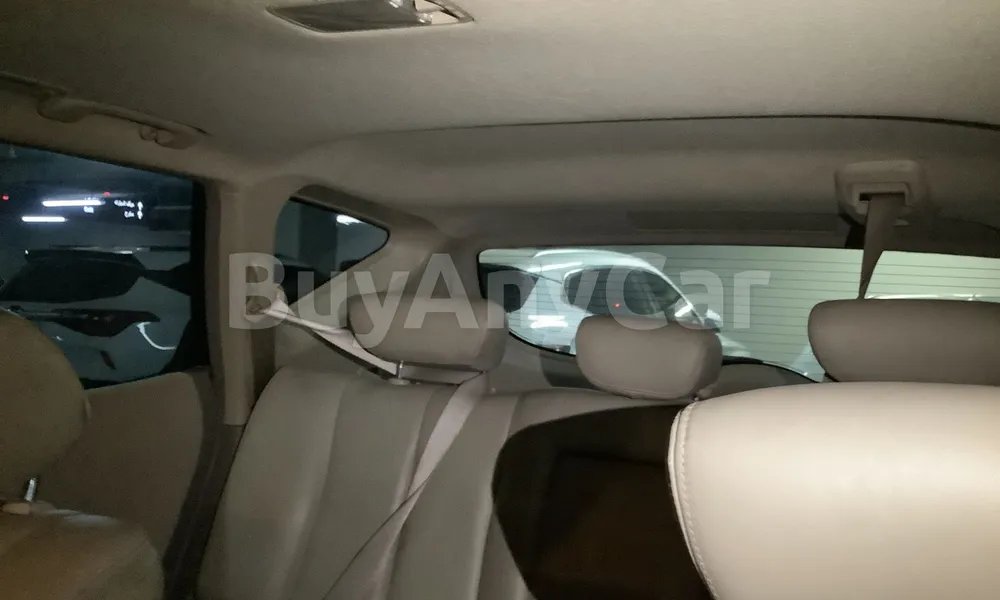 Vehicle photo 8