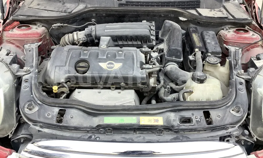 Vehicle photo 5