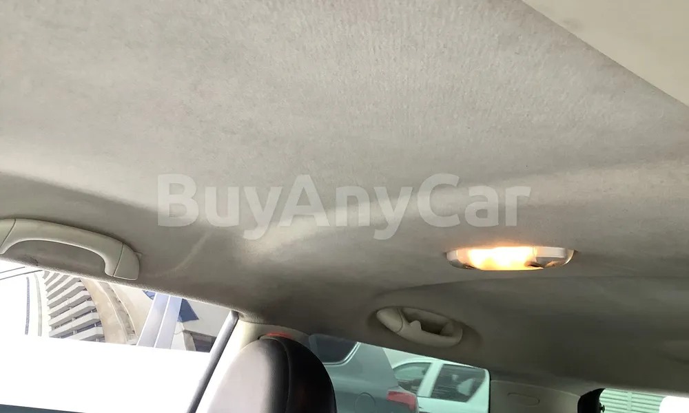 Vehicle photo 8