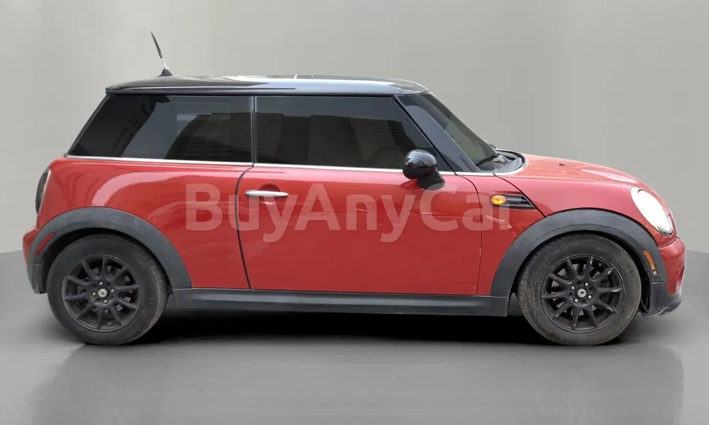 Vehicle photo 3