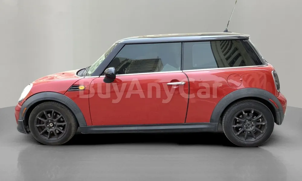 Vehicle photo 4