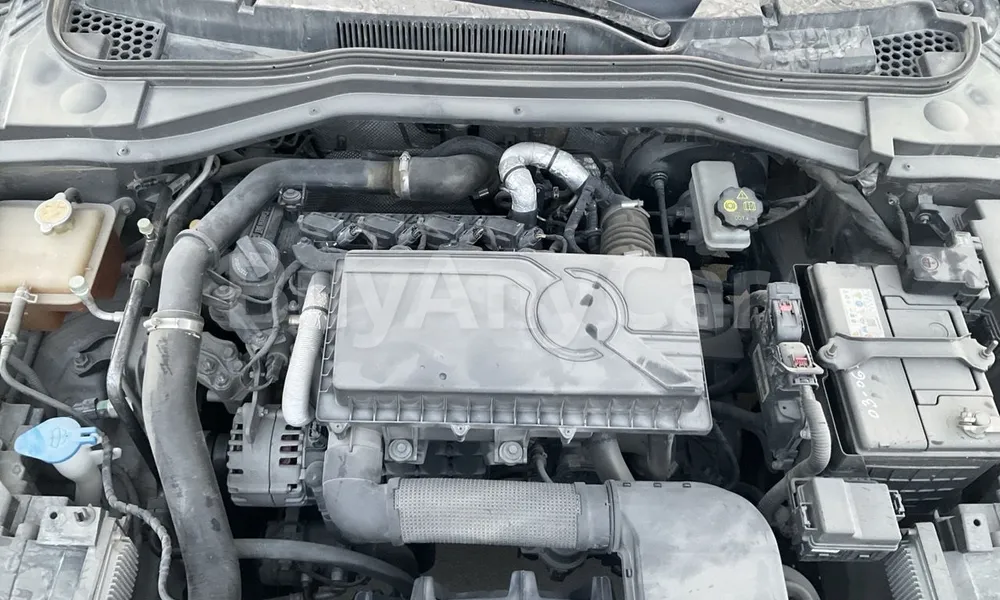 Vehicle photo 5