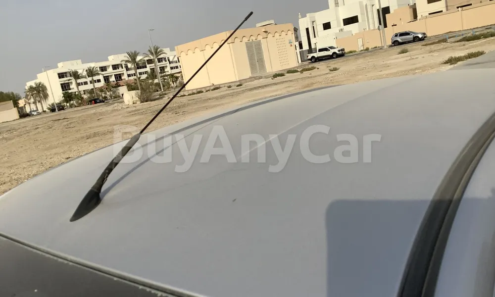 Vehicle photo 5