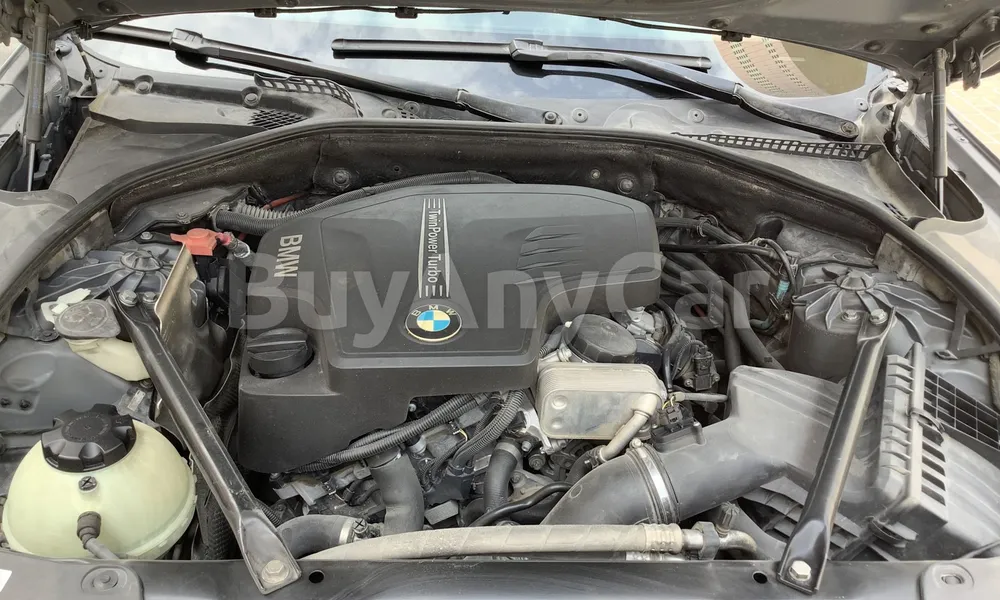 Vehicle photo 7