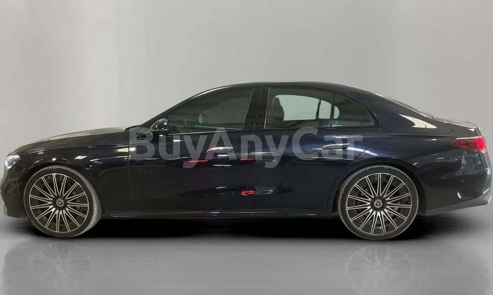 Vehicle photo 5