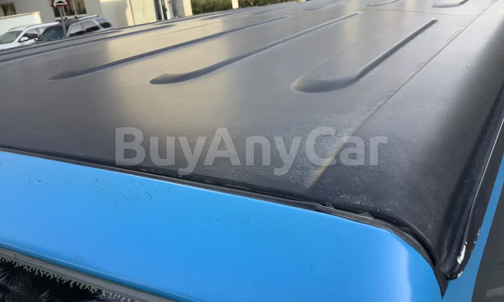 Vehicle photo 5