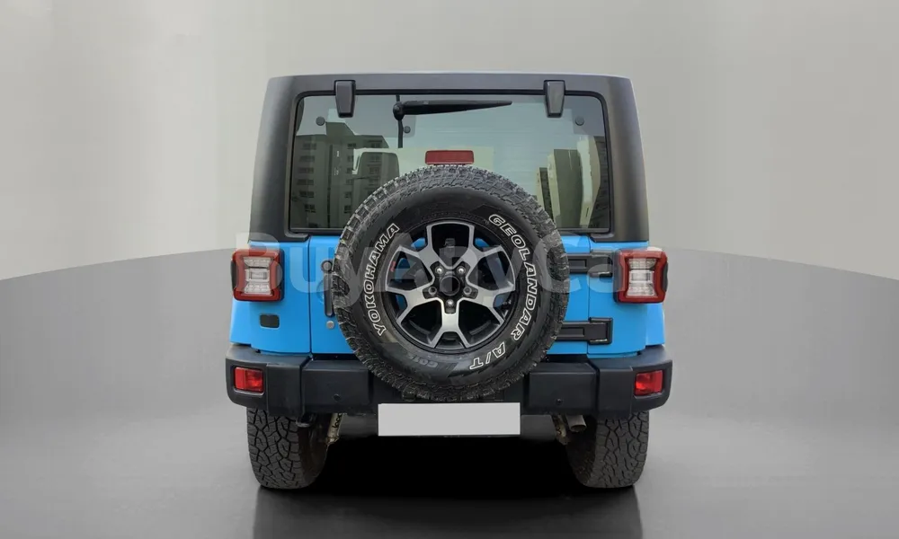 Vehicle photo 2