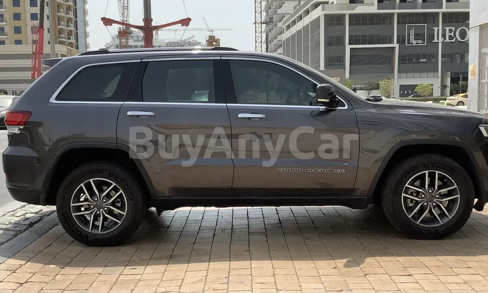 Vehicle photo 3