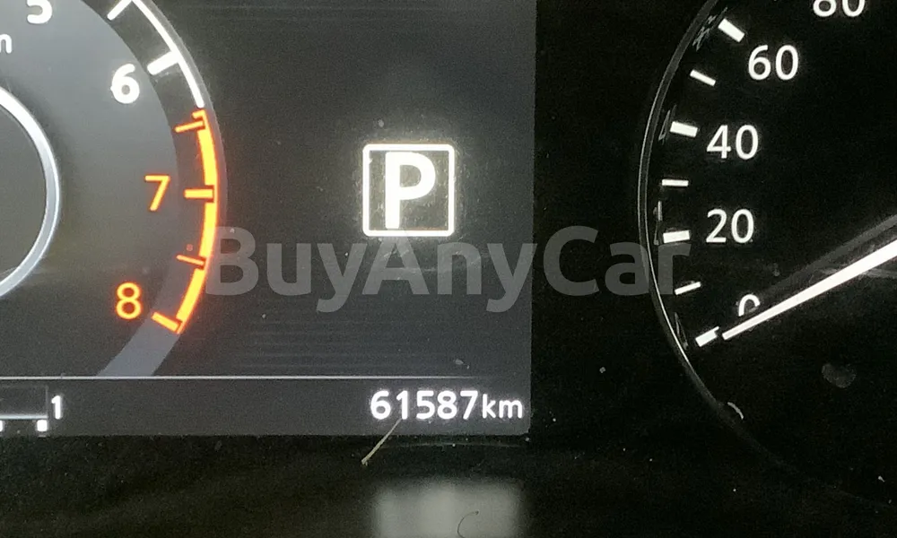 Vehicle photo 7