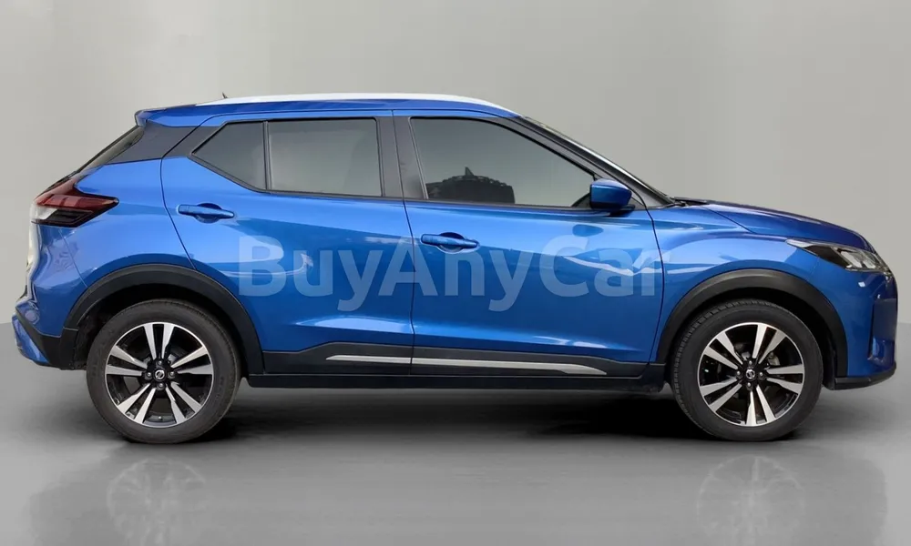 Vehicle photo 3