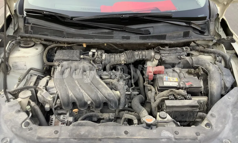 Vehicle photo 6