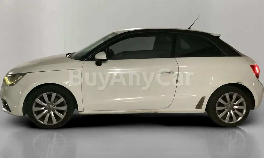 Vehicle photo 4