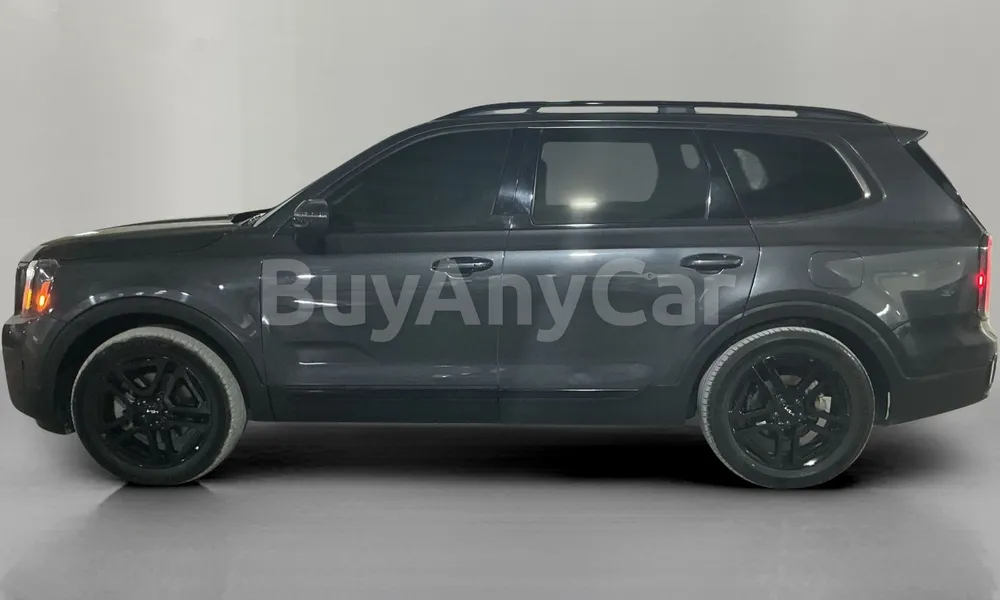 Vehicle photo 4