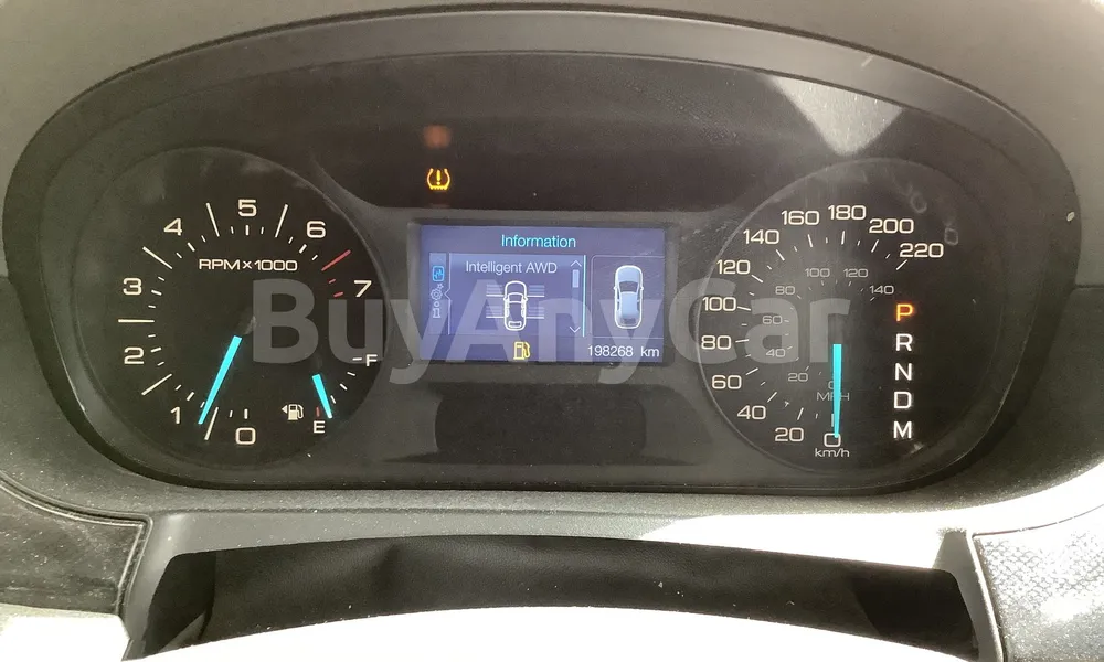 Vehicle photo 8
